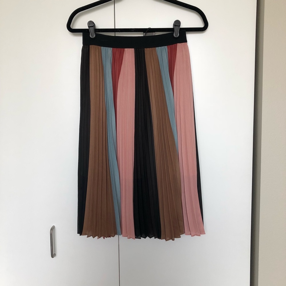 NWT BCBG Pleated Midi Skirt XXS Pink Red Blue